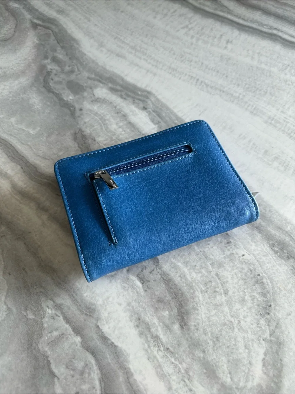 Matt & Nat Blue Compact Zip Wallet